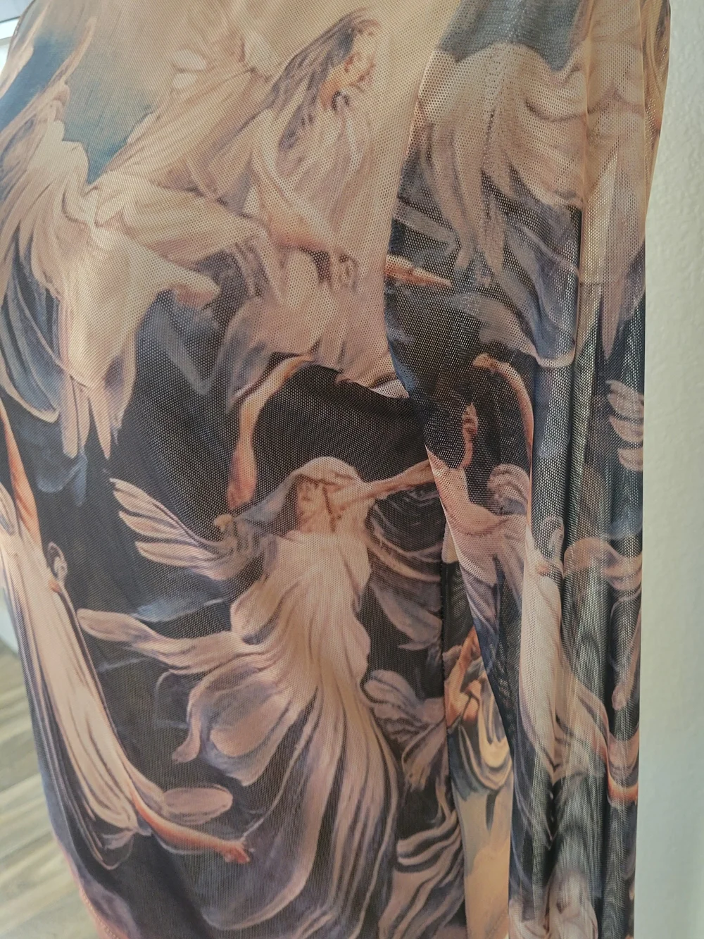 She's So Fresh Renaissance Angel Cherub Print Mesh Mock Neck Top L - Picture 6 of 11